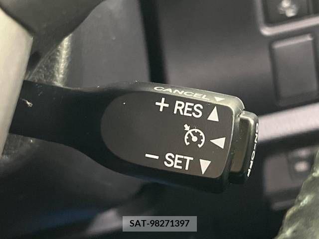 Toyota VOXY 2019-02 346662-6