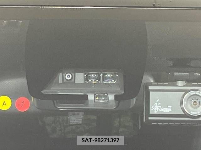 Toyota VOXY 2019-02 346662-2