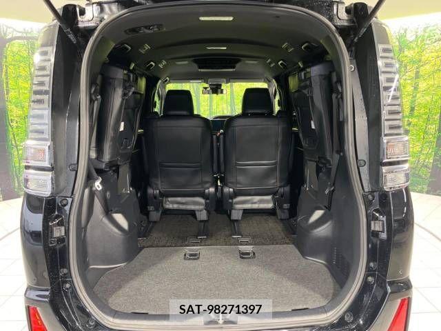 Toyota VOXY 2019-02 346662-11
