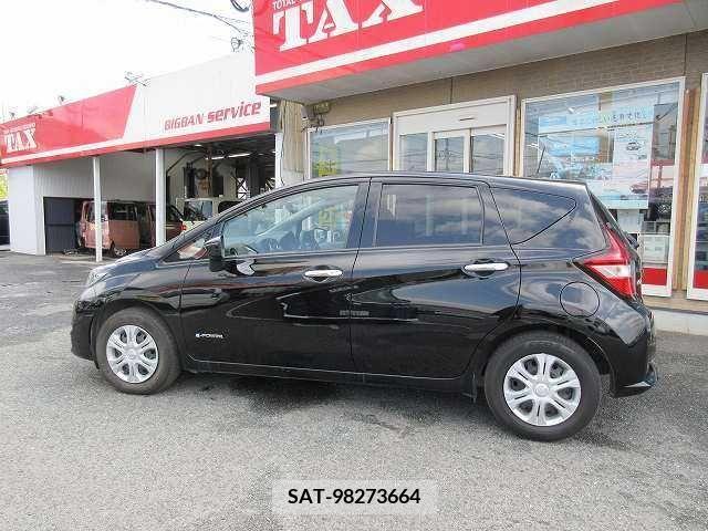 Nissan NOTE 2018-04 237263-16