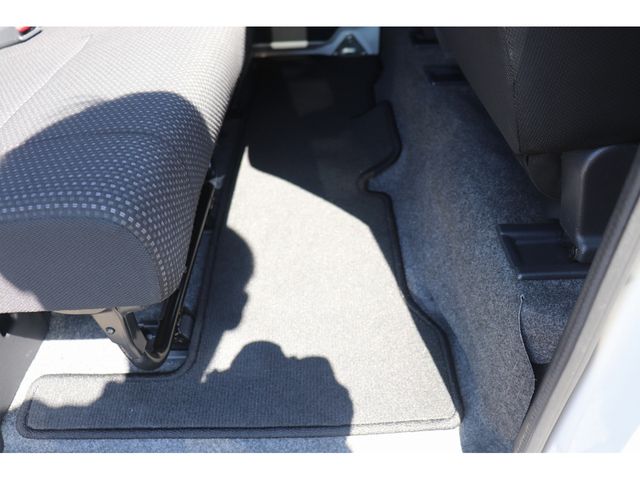 Daihatsu HIJET CARGO 2018-02 18199-24