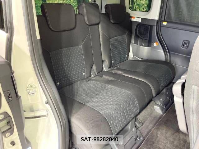 Toyota ROOMY 2023-02 347826-9