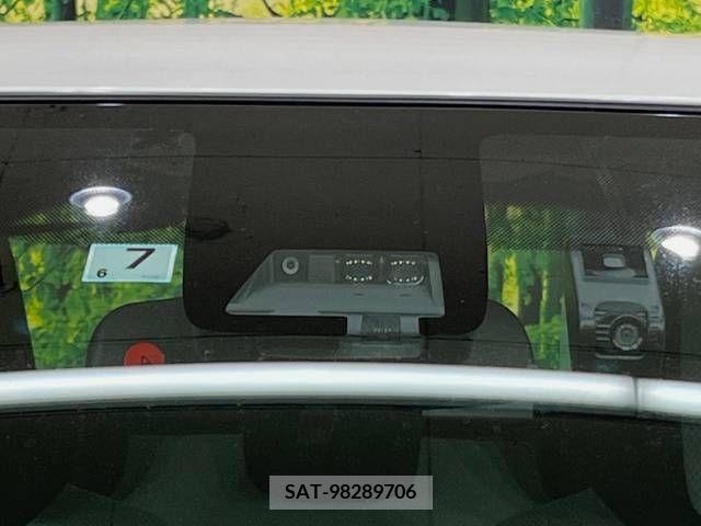 Toyota AQUA 2017-07 350474-2