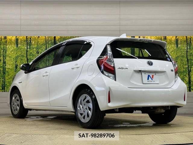 Toyota AQUA 2017-07 350474-17