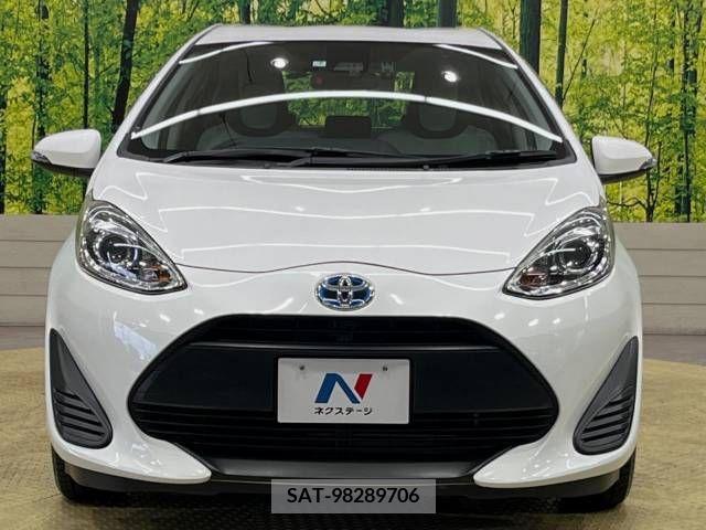Toyota AQUA 2017-07 350474-14