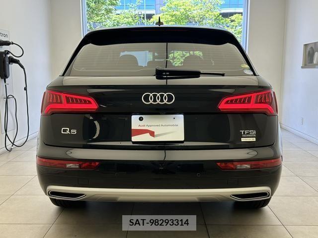 Audi Q5 2018-03 381394-3