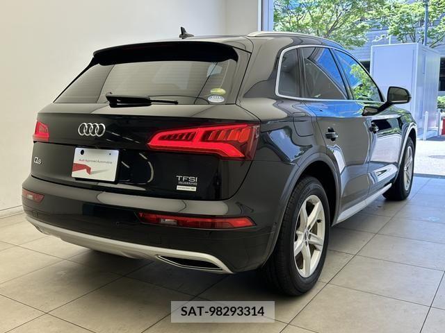 Audi Q5 2018-03 381394-1