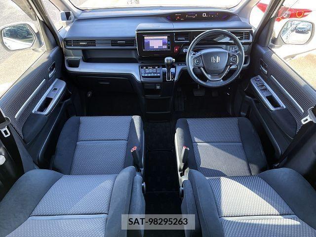 Honda e 2016-09 222578-1