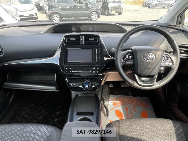 Toyota PRIUS 2021-05 298222-3