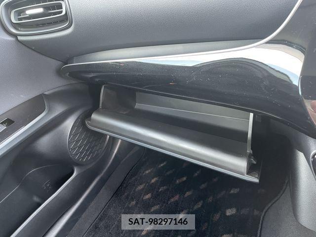 Toyota PRIUS 2021-05 298222-18