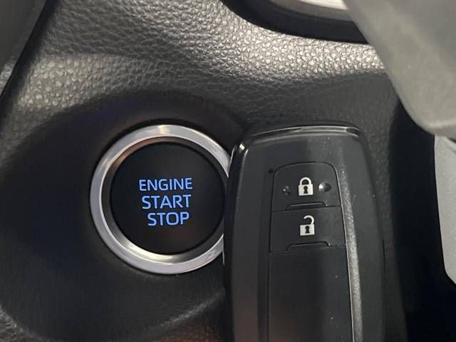 Toyota COROLLA CROSS 2023-05 183182-7