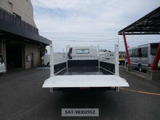 Hino DUTRO 2011-03 338669-7