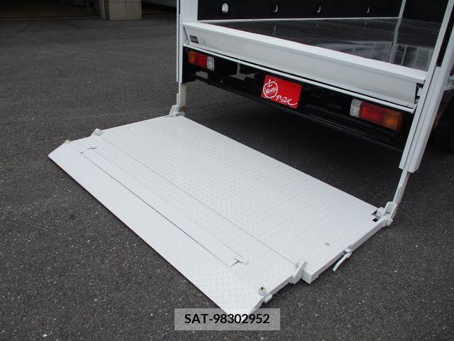 Hino DUTRO 2011-03 338669-9