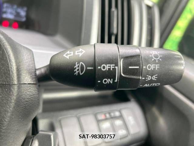 Honda e 2010-04 246681-7