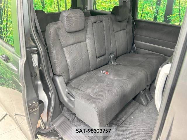 Honda e 2010-04 246681-10