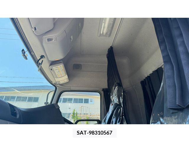 Nissan QUON 2020-12 283611-10