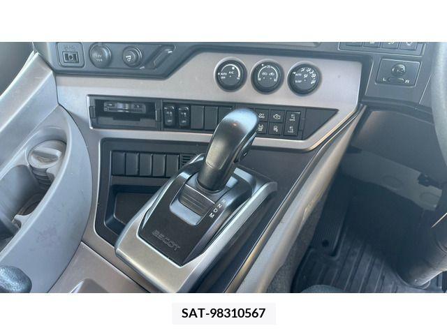 Nissan QUON 2020-12 283611-13