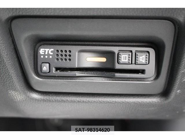 Honda e 2018-12 373099-6