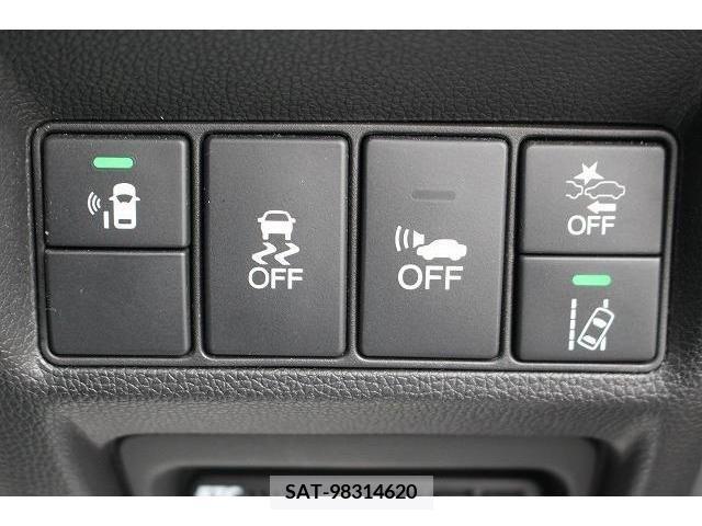 Honda e 2018-12 373099-5