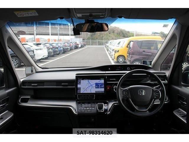 Honda e 2018-12 373099-18