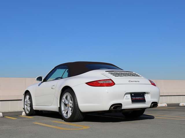 Porsche 911 2009-12 6698-4