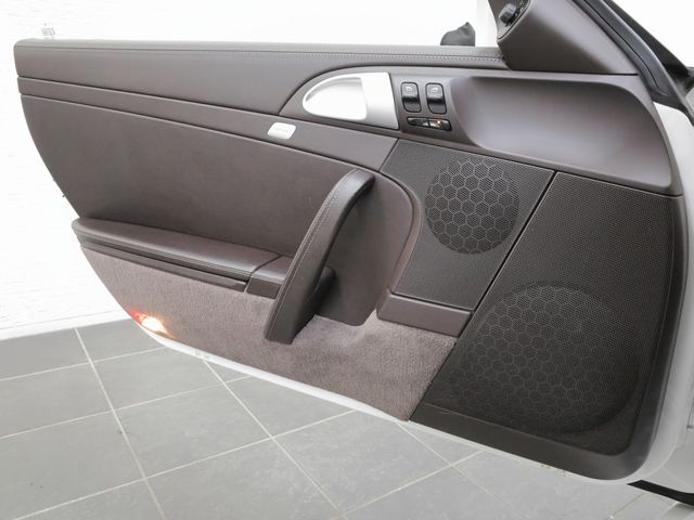 Porsche 911 2009-12 6698-24