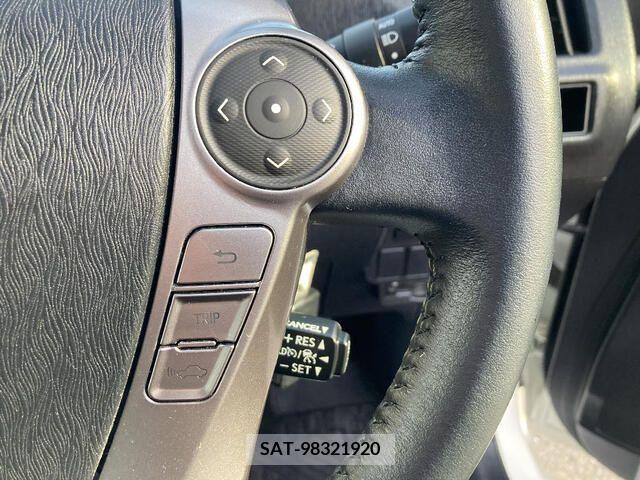 Toyota PRIUS ALPHA 2019-03 374325-11