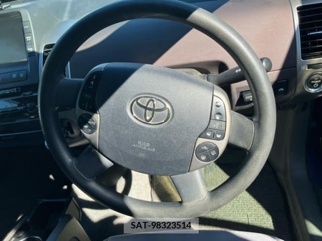 Toyota PRIUS 2004-01 393471-4