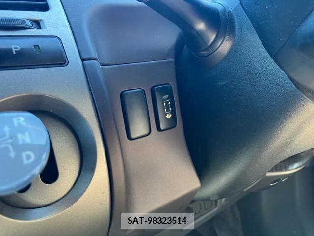 Toyota PRIUS 2004-01 393471-18