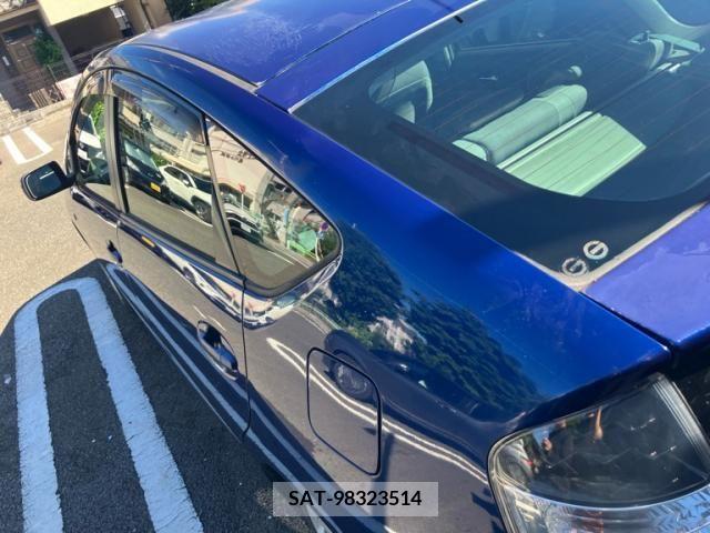 Toyota PRIUS 2004-01 393471-3