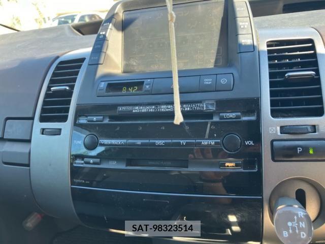 Toyota PRIUS 2004-01 393471-16