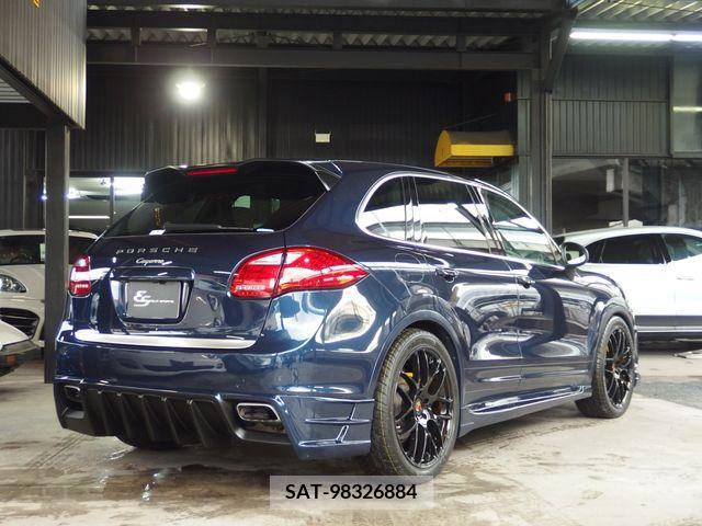 Porsche CAYENNE 2010-12 205382-2