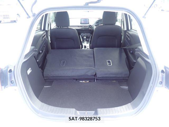 Mazda DEMIO 2018-01 328389-15