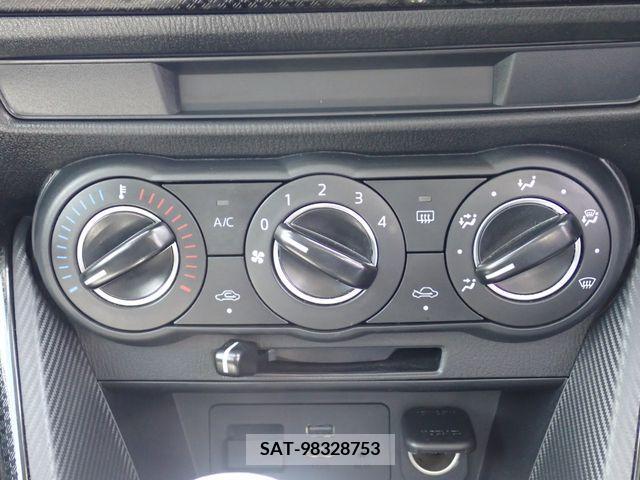 Mazda DEMIO 2018-01 328389-10