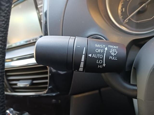 Mazda ATENZA 2013-02 23949-28