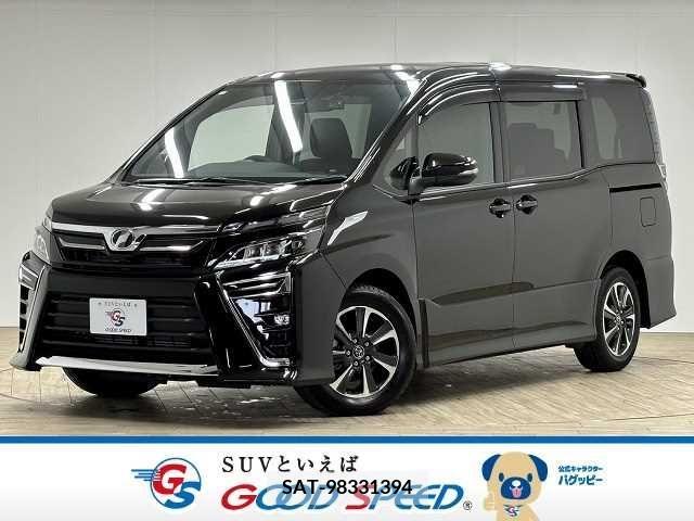 Toyota VOXY 2018-05 321565-0