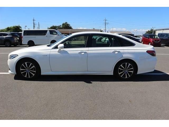 Toyota CROWN SEDAN 2018-07 24691-4