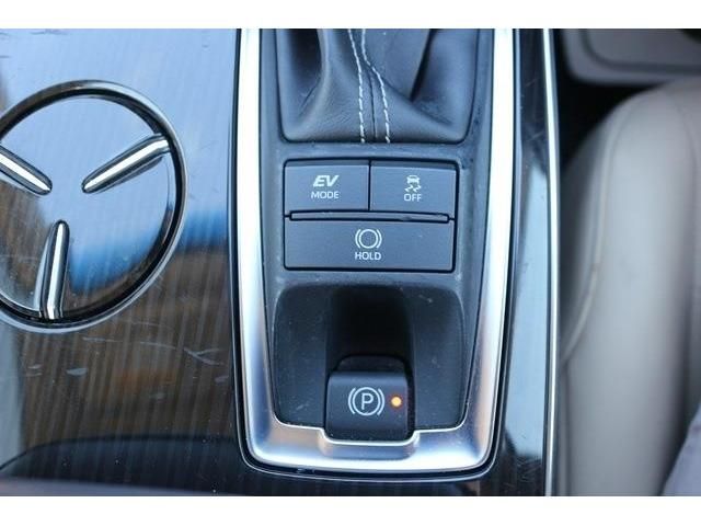 Toyota CROWN SEDAN 2018-07 24691-15