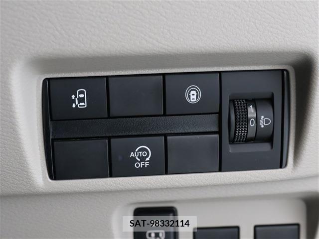Nissan ROOX 2022-03 208848-9