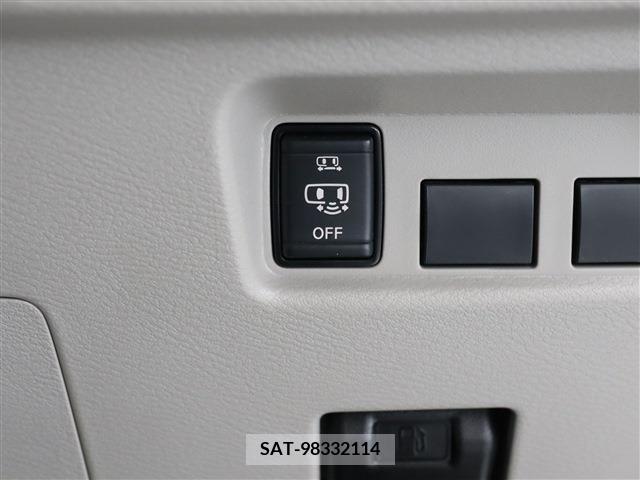 Nissan ROOX 2022-03 208848-10