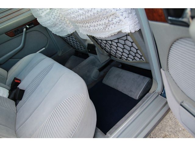 Mercedes Benz S-CLASS 1985-07 1502-9