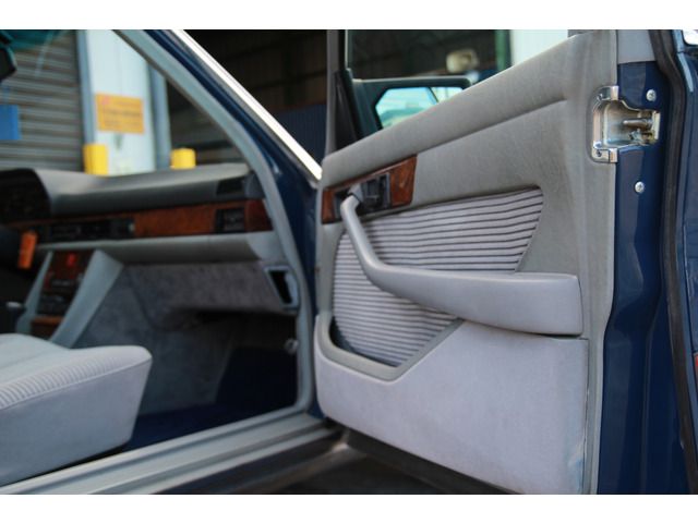 Mercedes Benz S-CLASS 1985-07 1502-8