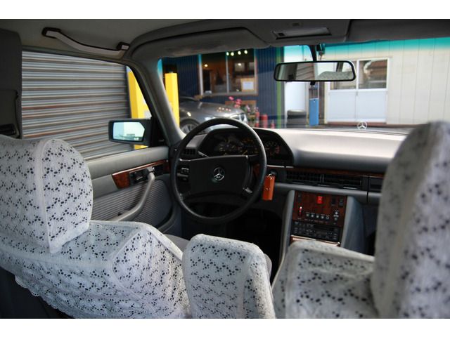 Mercedes Benz S-CLASS 1985-07 1502-13