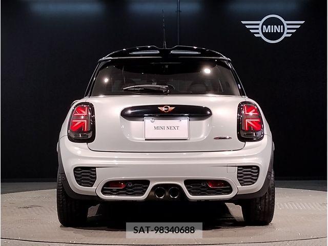 Bmw MINI 2018-02 221969-4