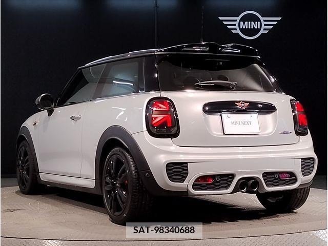 Bmw MINI 2018-02 221969-6