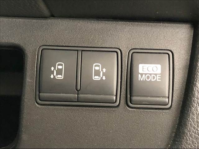 Nissan SERENA 2013-01 185040-5
