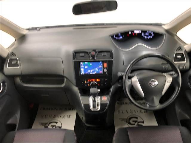 Nissan SERENA 2013-01 185040-1