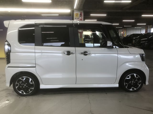Honda N BOX CUSTOM 2019-02 196024-3