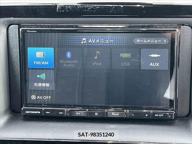 Toyota VOXY 2021-05 335408-2