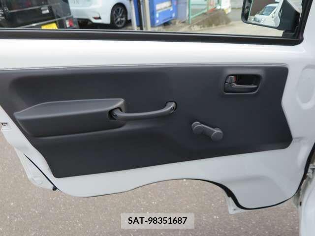 Nissan CLIPPER 2024-03 247959-16